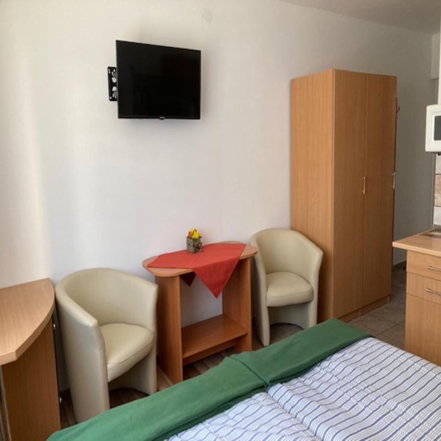 Hotel Pegazus Vendégház Hajdúszoboszló Exterior foto