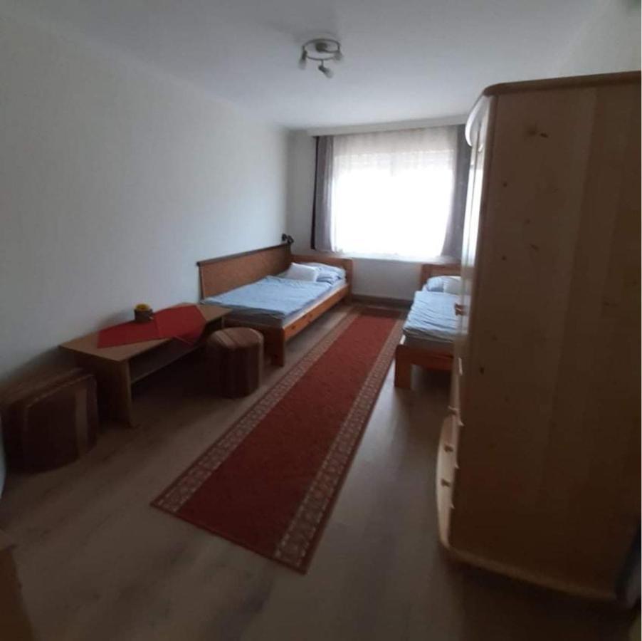 Hotel Pegazus Vendégház Hajdúszoboszló Exterior foto